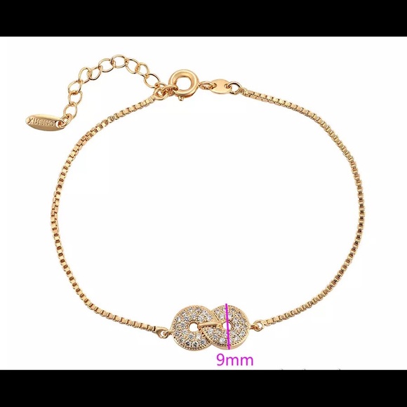 BRACELETS Gold 18k plated 8-word. BRAND NEW - Picture 2 of 6